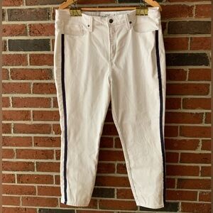 White skinny Jean with navy stripe